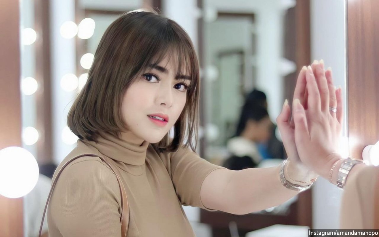 Amanda Manopo Cantik Muslimah Pakai Mukena, Haters Sindir Jualan Agama