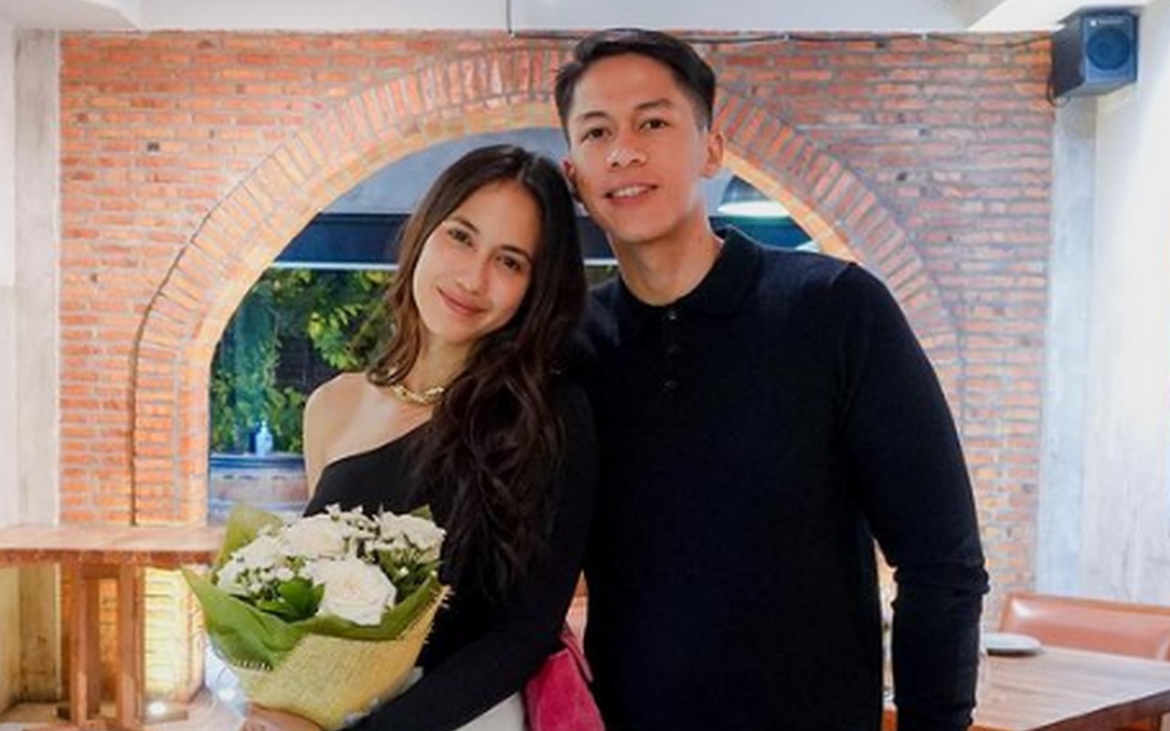 Pevita Pearce Lebaran Bareng Pacar, Guyonan Eks Kekasih Maudy Ayunda Bikin Tepuk Jidat