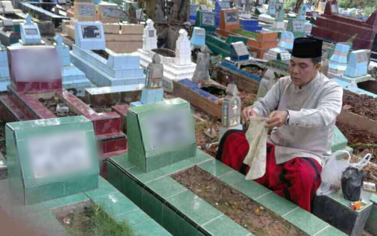 Warga Murka Ziarah Makam Dilarang Tapi Mal Buka Saat Libur Lebaran, Sampai Nekat Jebol Pagar