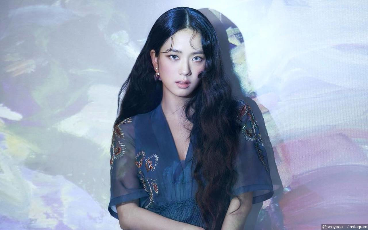 Tak Cuma Soal Visual, Jisoo Dapatkan Sorotan di Cover Vogue BLACKPINK Gara-gara Ini