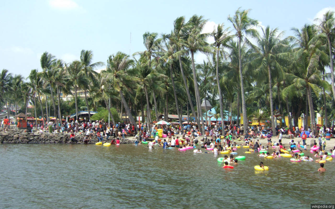 Sempat Dibuka Terbatas Hari Ini, Pengunjung Ancol yang Sudah   Masuk Diminta Kembali Keluar