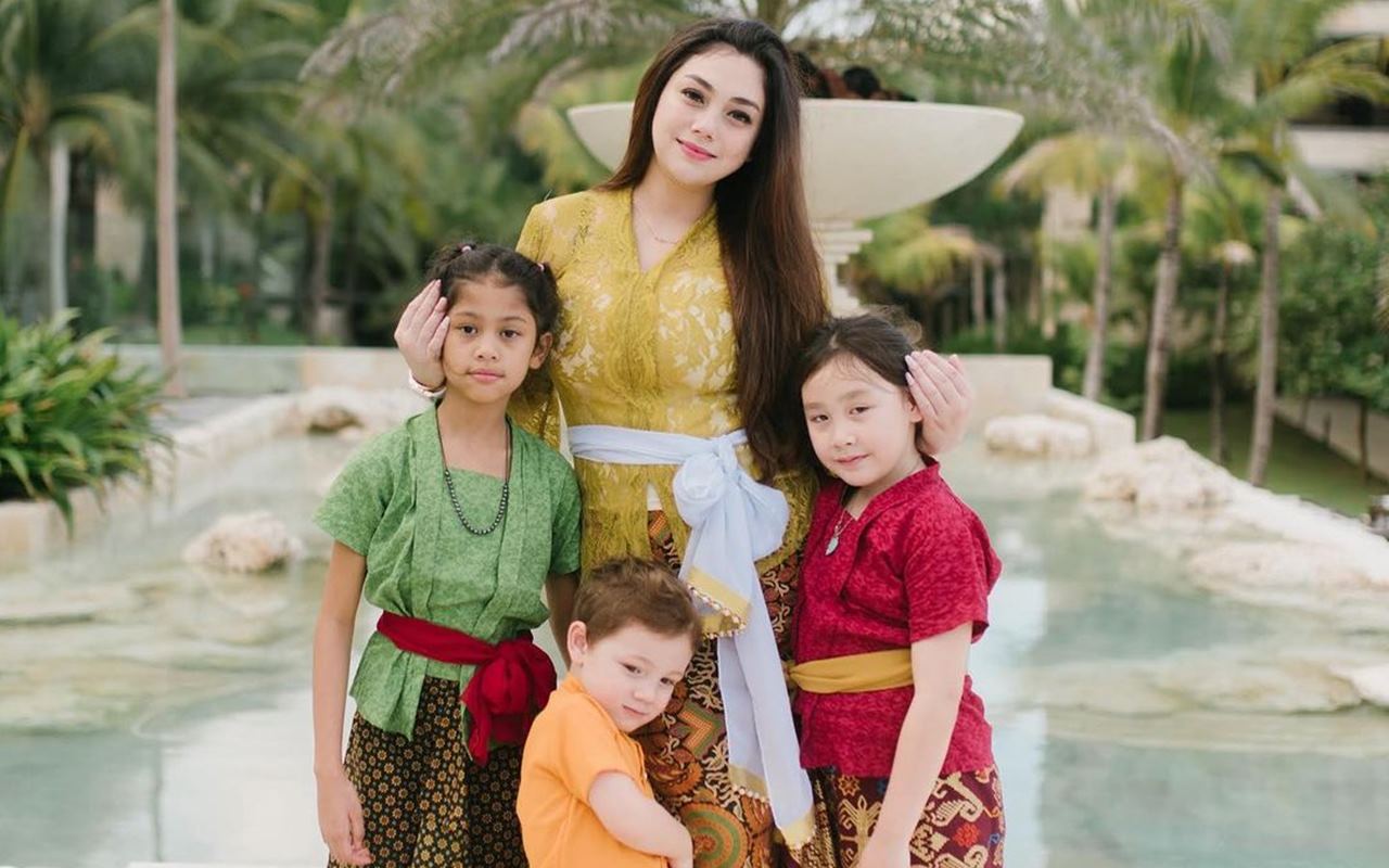 Celine Evangelista Rayakan Lebaran, Begini Respon Saat Anak-Anaknya Pertanyakan Agama dan Tuhan