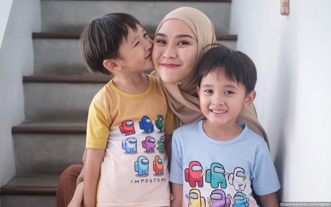 Ketemu Anak-anak Hebat, Zaskia Adya Mecca Rekam Video Ini Untuk 'Oleh-oleh' Buah Hati