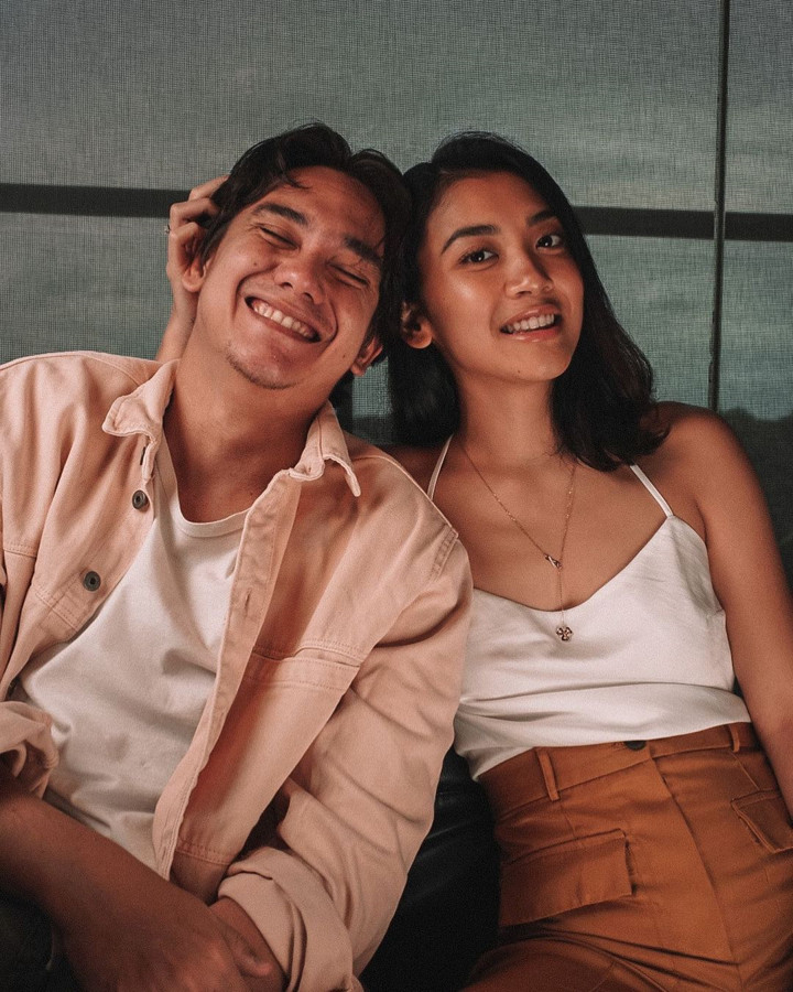 Valentine Perdana Sebagai Suami Istri
