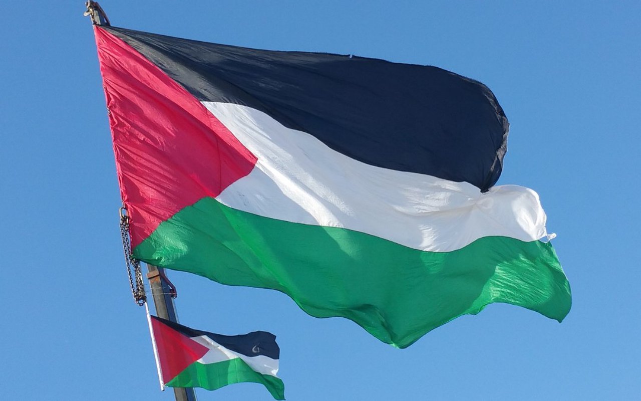 DKI Jakarta Dihiasi Lampu Bernuansa Bendera Palestina Sebagai Bentuk Rasa Simpati