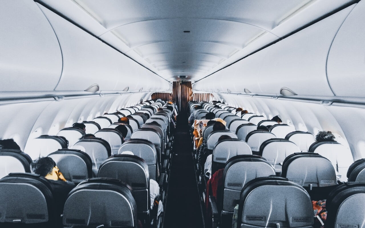 Maskapai AS Kemungkinan Akan Ukur Berat Badan Penumpang Sebelum Naik Pesawat