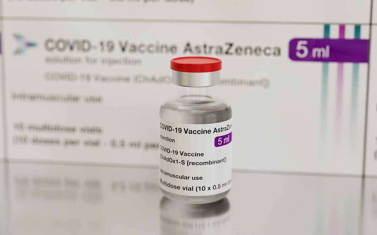 Vaksin AstraZeneca Diduga Makan Korban di RI, IDI Sarankan Tidak untuk Usia Muda