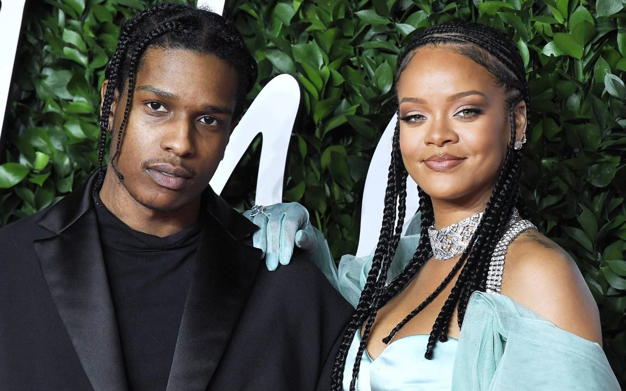 Rihanna Resmi Dikonfirmasi Tengah Berkencan Dengan A$AP Rocky