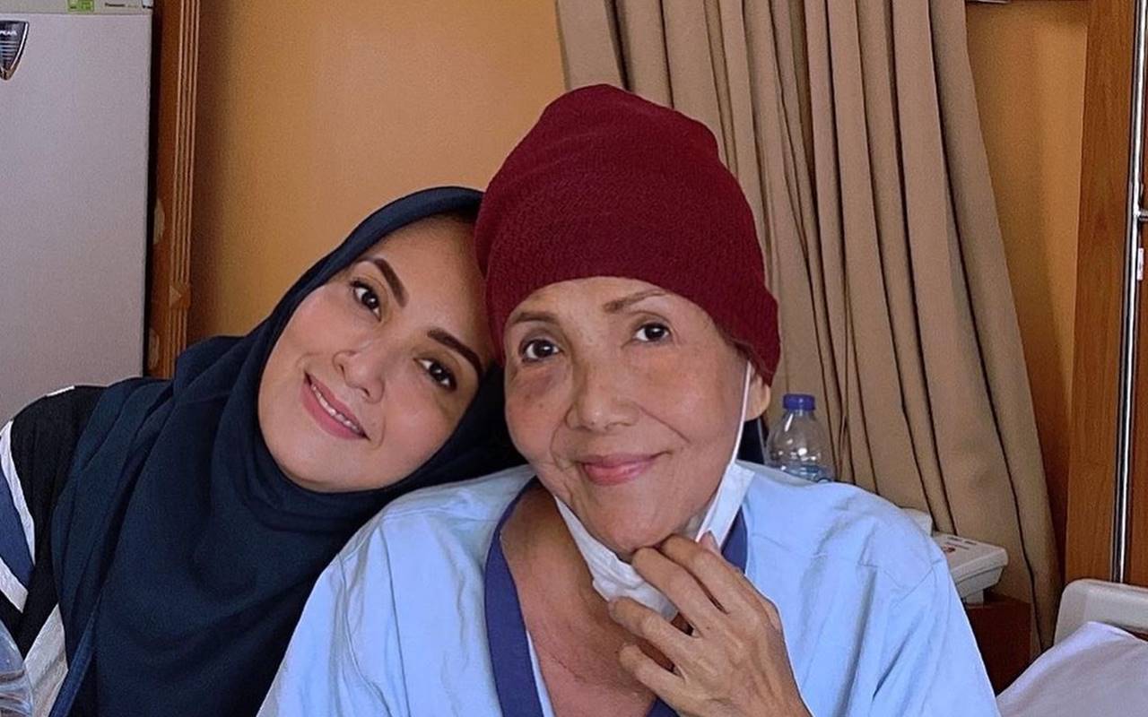 Elma Theana Kabarkan Sang Ibunda Kena Kanker, Deretan Artis Sigap Kirim Doa Kesembuhan