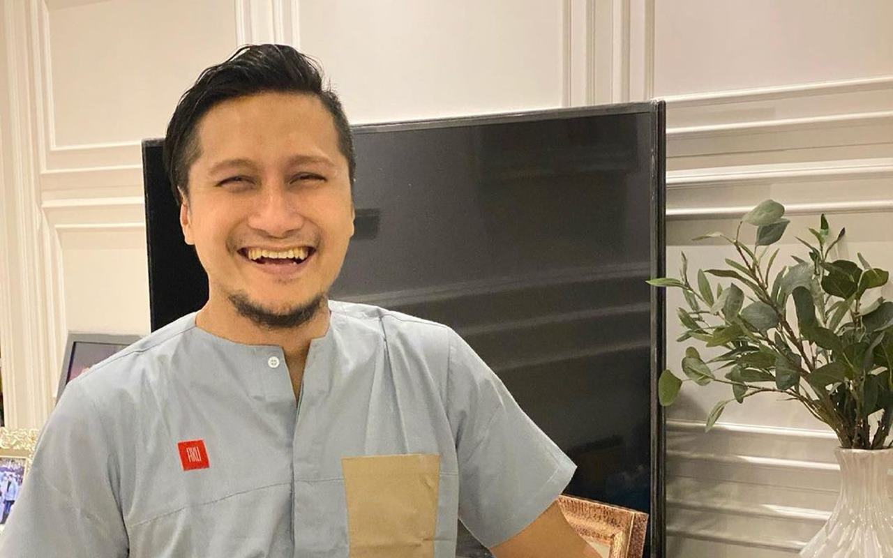 Arie Untung Jadi Tamu Undangan Resepsi Nikah Ustaz Abdul Somad, Bocorkan Acara Sesuai Prokes?