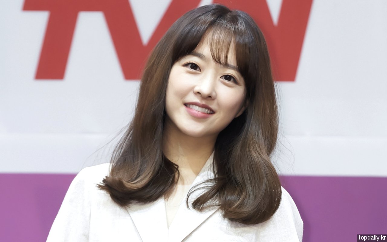 Bikin Sedih, Ini Respons Park Bo Young Dibilang Jelek di Live Streaming