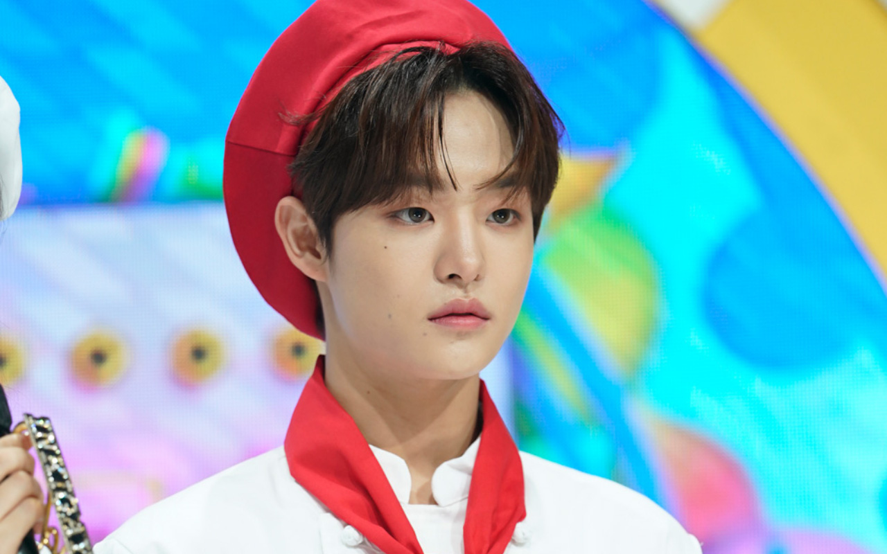 Jihoon TREASURE Tunjukkan Kerja Keras sebagai MC 'Inkigayo' Usai Lakukan Kesalahan