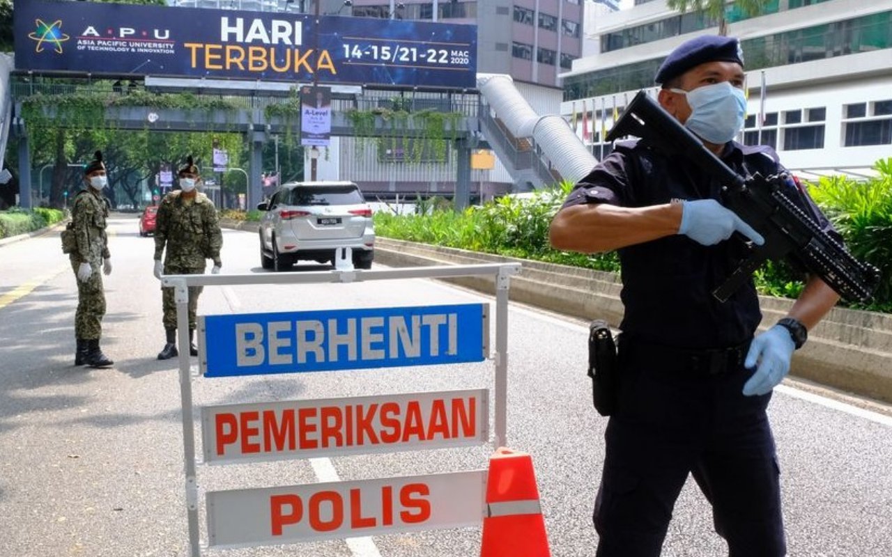 Demi Lockdown Total 1-14 Juni, Malaysia Kerahkan Hingga 55 Ribu Polisi