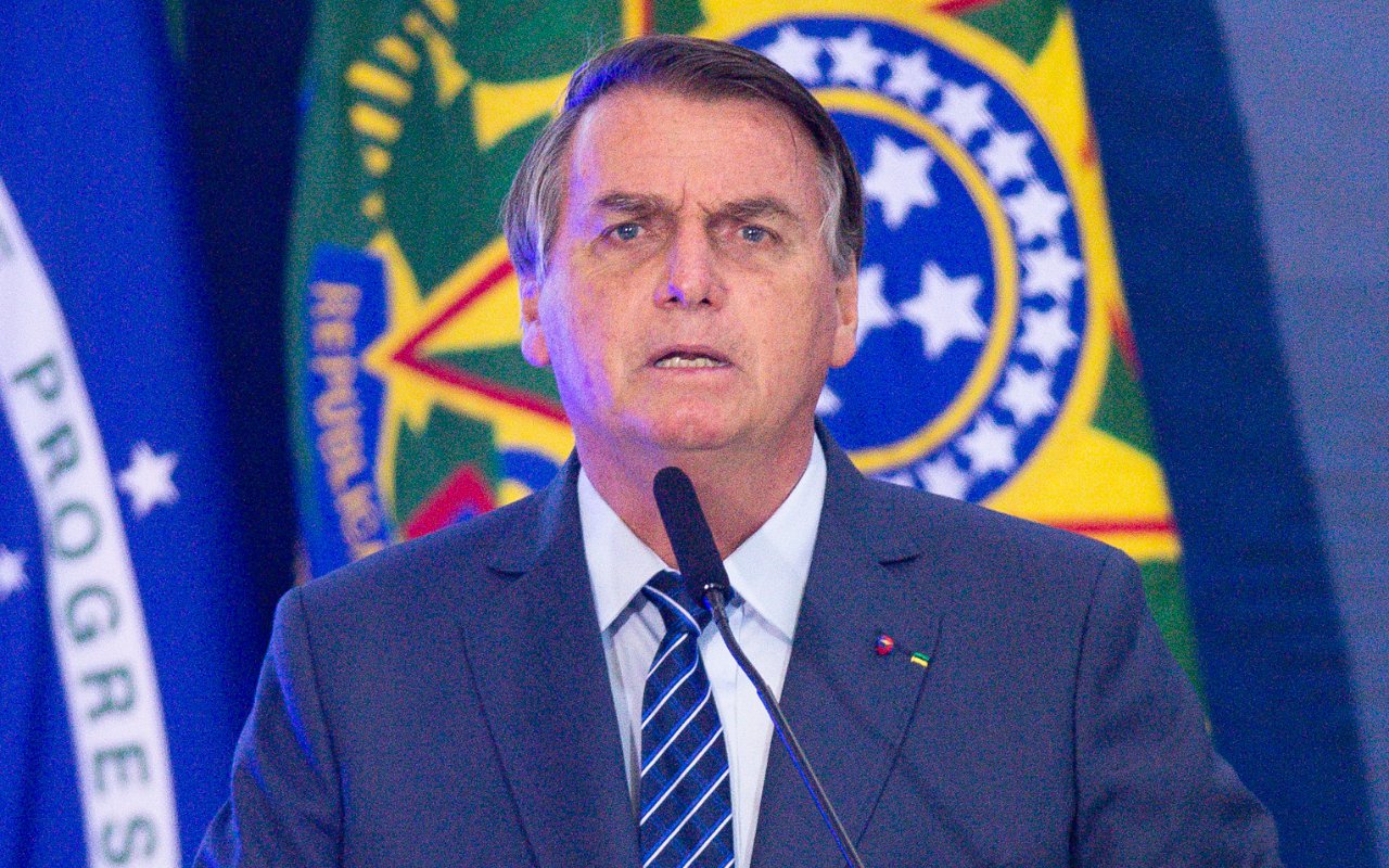 Dianggap Tak Becus Tangani Pandemi, Ribuan Warga Brasil Serukan Pemakzulan Presiden Jair Bolsonaro