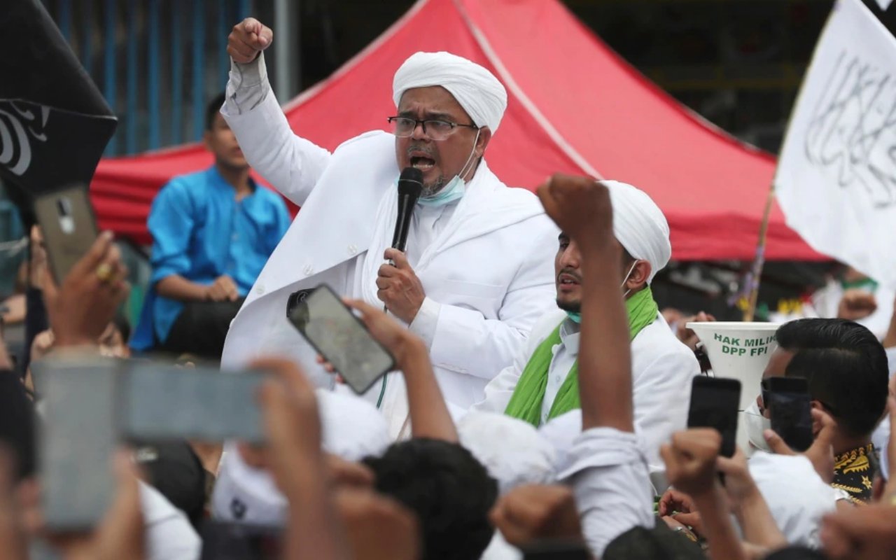 Jaksa Tuntut Habib Rizieq 6 Tahun Penjara Atas Kasus Tes Swab RS Ummi