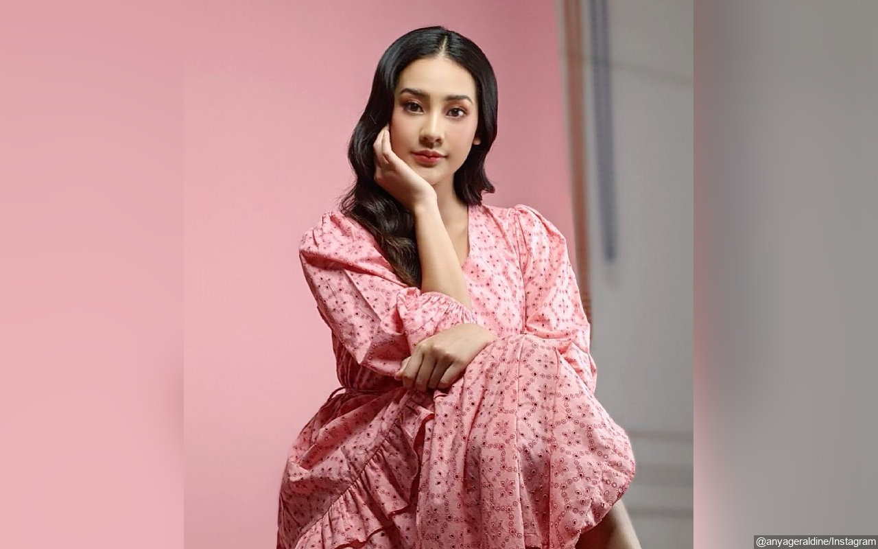 Pamer Foto Bareng Geng Artisnya, Anya Geraldine Malah Disebut ‘Kebanting’ dengan Sosok Ini