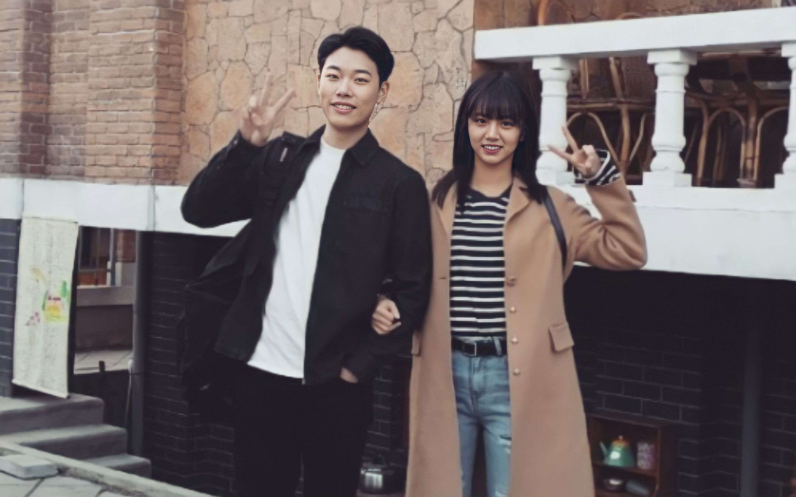 Tepis Rumor Putus Saat Bintangi Drama, 7 Potret Lovestagram Hyeri Girls' Day Ini Jadi Sorotan