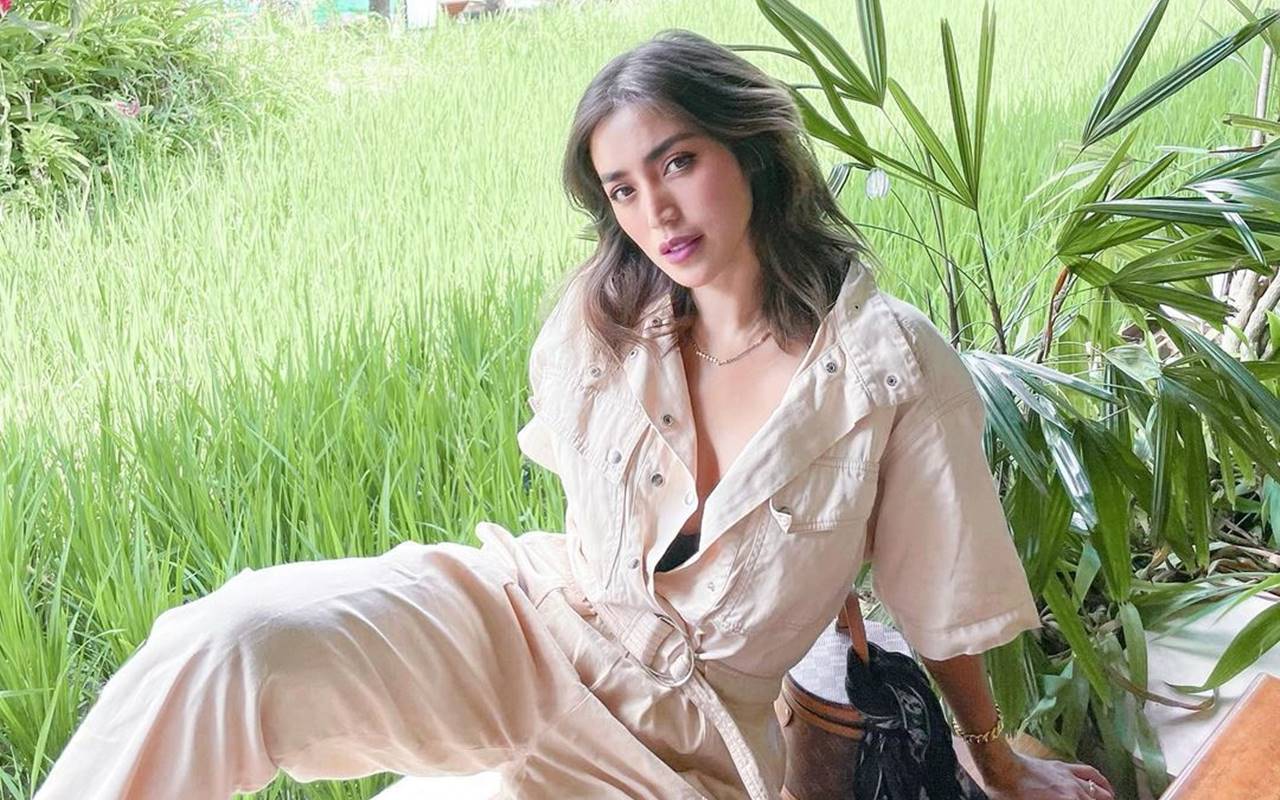 Jessica Iskandar Lagi-Lagi Kena Tegur Karena Pakaian, Penampilannya Kini Disebut Mirip Mia Khalifa