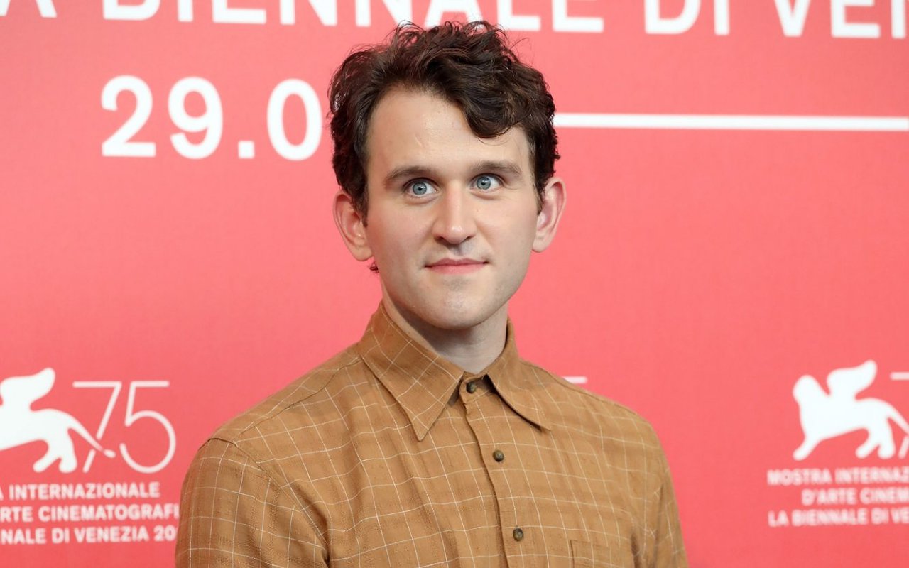 Aktor 'Harry Potter' Harry Melling Bakal Beradu Akting dengan Christian Bale di 'The Pale Blue Eye'