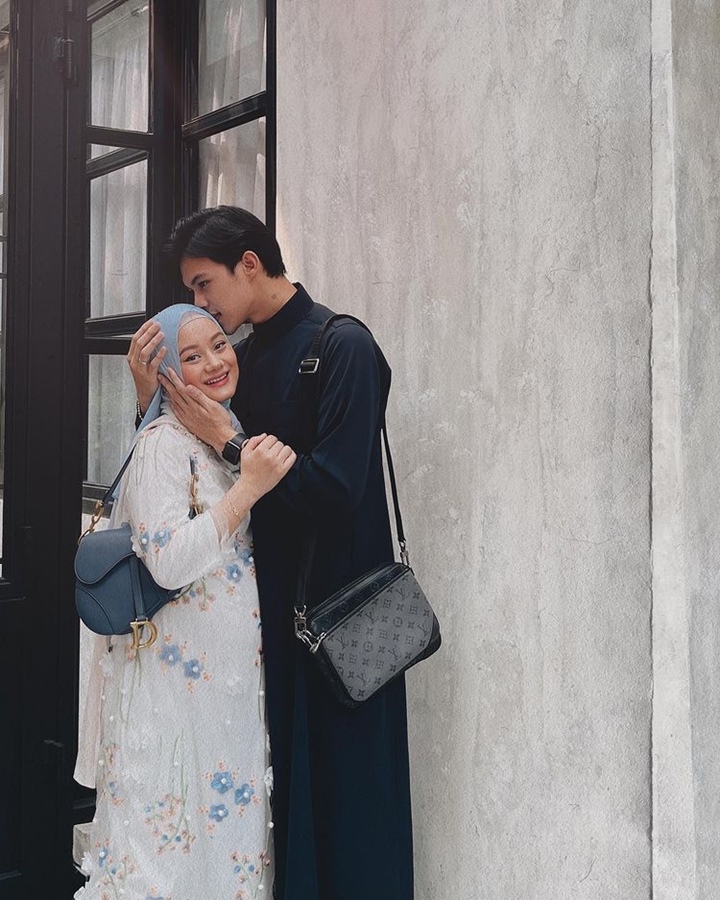 Dinda Hauw dan Rey Mbayang