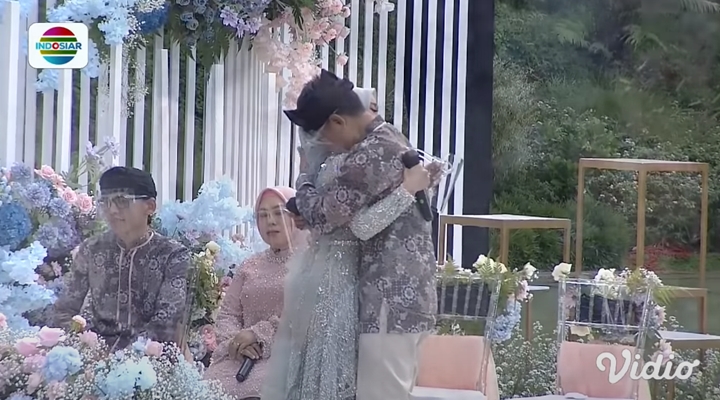 Ayah Lesty merestui keduanya