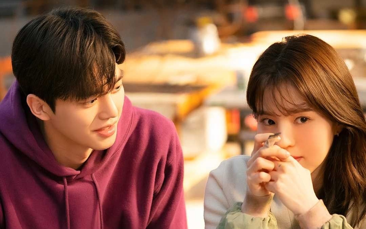 Jadi Mahasiswa Seni, Song Kang dan Han So Hee Buat Prakarya Asli di BTS 'Nevertheless'