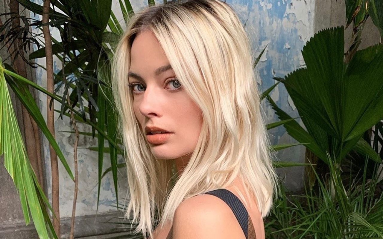 Margot Robbie Unggah Foto Rayakan Rilis 'Promising Young Woman', Umumkan Hiatus dari Medsos