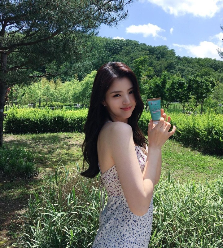 Senyuman manis Han So Hee buat fans jatuh hati