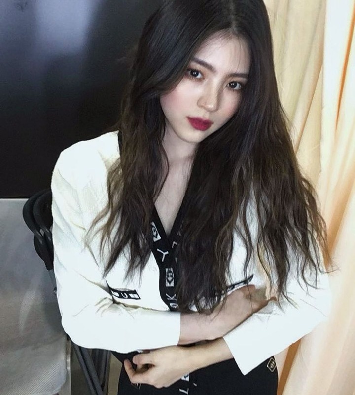 Rambut panjang Han So Hee