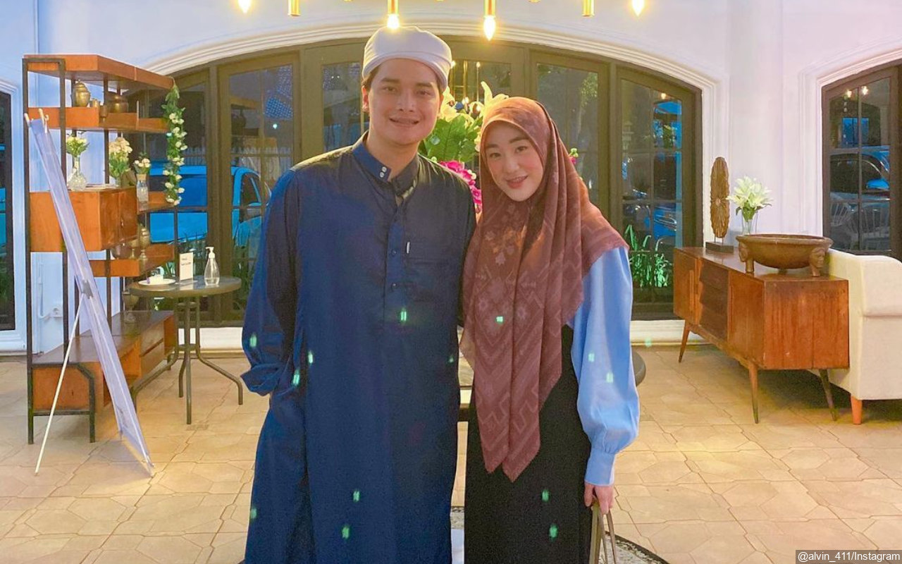 Alvin Faiz Tak Pernah Hadiri Sidang, Perceraian dengan Larissa Chou Akhirnya Diputus Secara Verstek