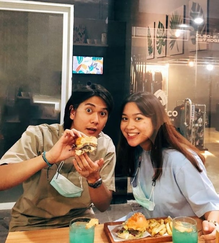 Iqbaal dan Zidny juga sering makan bareng 