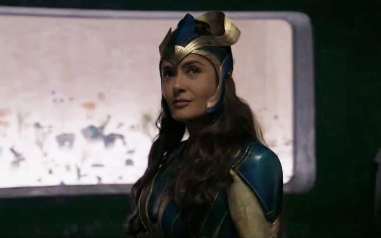 Dituntut Tak Sebarkan Spoiler, Salma Hayek Akui Syuting 'Eternals' Super Bikin Pusing