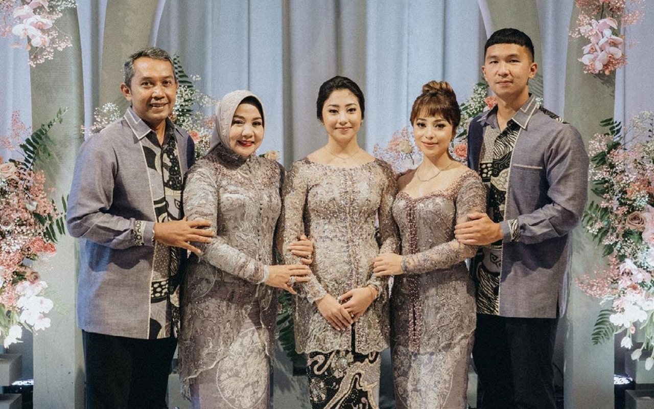 Nikita Willy Dampingi Adik Cantik Yang Resmi Lamaran, Ibu Tulis Pesan Haru Jelang Nikah November