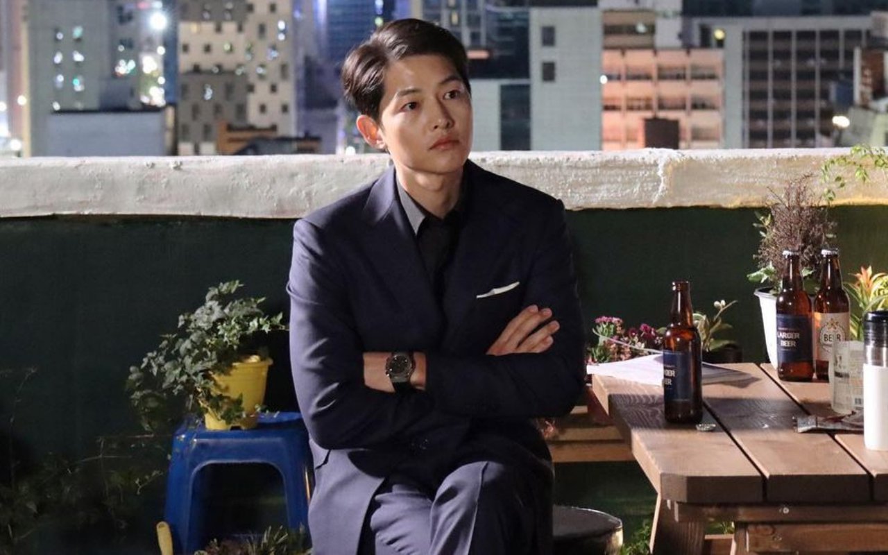 Song Joong Ki Akui Kesal dengan Jenis Orang yang Seperti Ini Setelah Dapat Pesan Teks Darinya