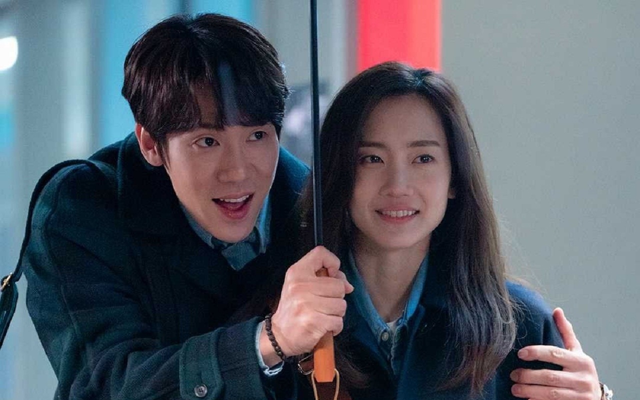 Sudah Jadian, Yoo Yeon Seok Diprediksi Makin Bucin pada Shin Hyun Bin di 'Hospital Playlist 2'