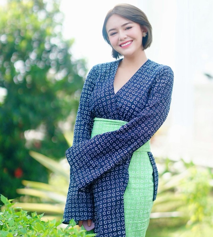 Gaya Rambut Amanda Bak Ibu Pejabat 