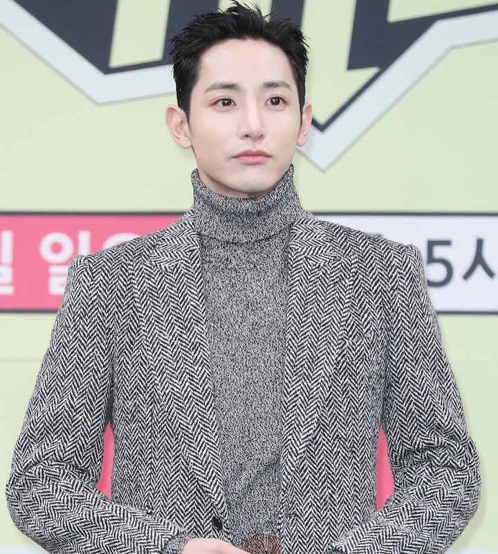 Nuansa Abu-abu, Membuat Lee Soo Hyuk Tampak Muda
