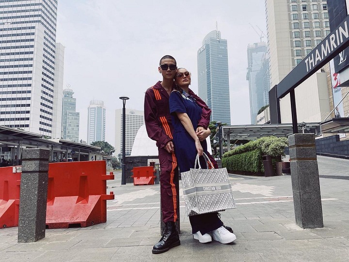 Agnes bagikan momen bersama Adam di Instagram