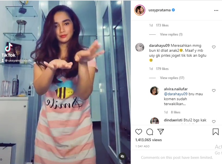 Cuma Pakai Daster, Aksi Ussy Sulistiawaty Saat Lincah Goyang TikTok Dinilai Meresahkan