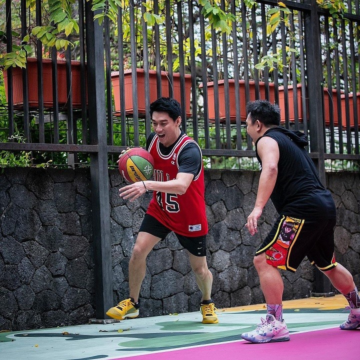 Ifan Main Basket Bersama Temannya