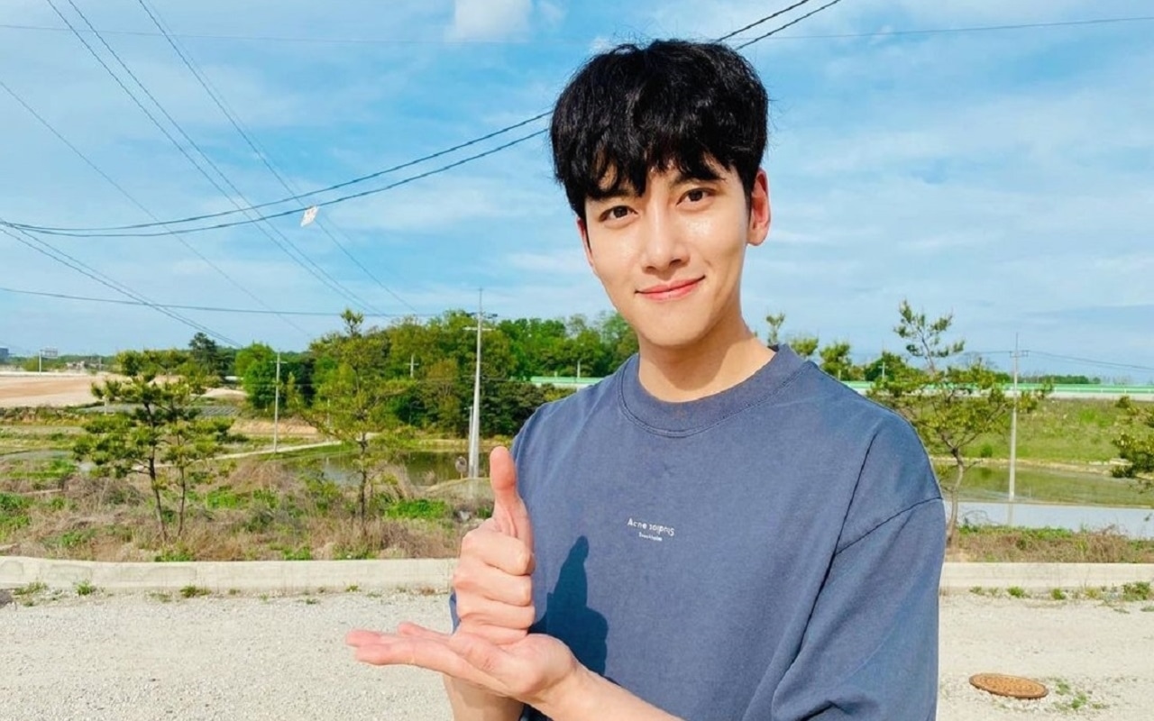 Jadi Pemain di 'The Sound of Magic' Netflix, Ini 7 Potret Tak Biasa Ji Chang Wook