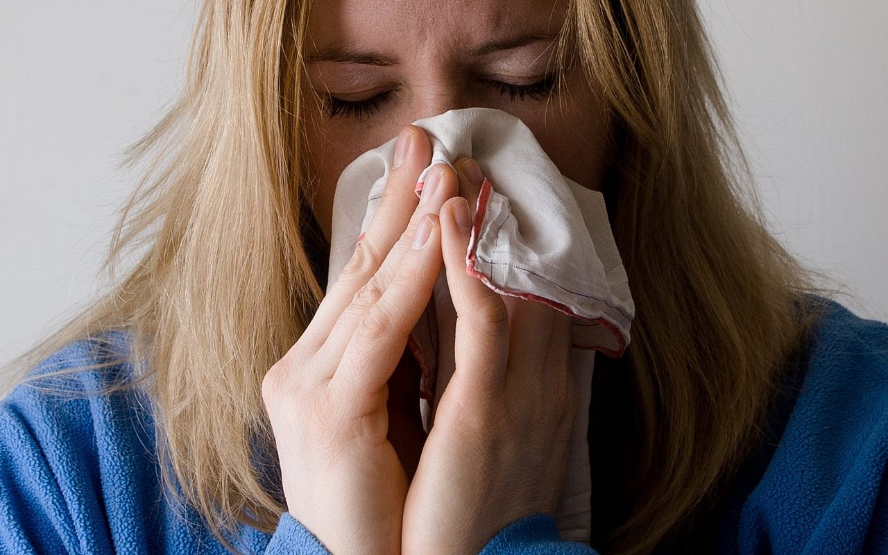 Jangan Lengah, Begini Cara Bedakan Flu Efek Pancaroba dan Gejala COVID-19