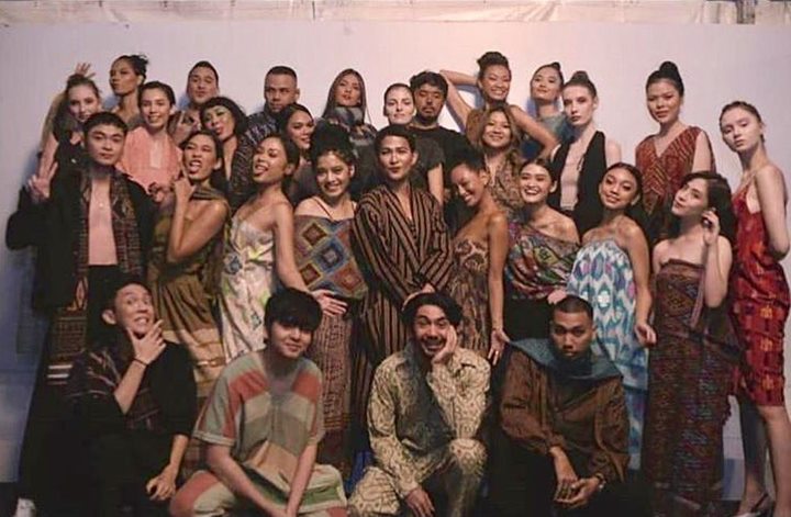 Cinta pandangan pertama ke baju bodo