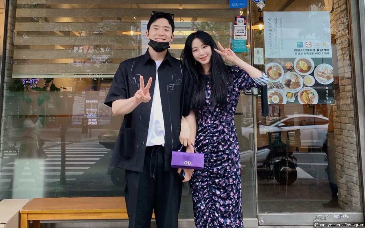 Diterpa Kabar Miring, Han Ye Seul Cuek Pamerkan Foto Pacar di Instagram