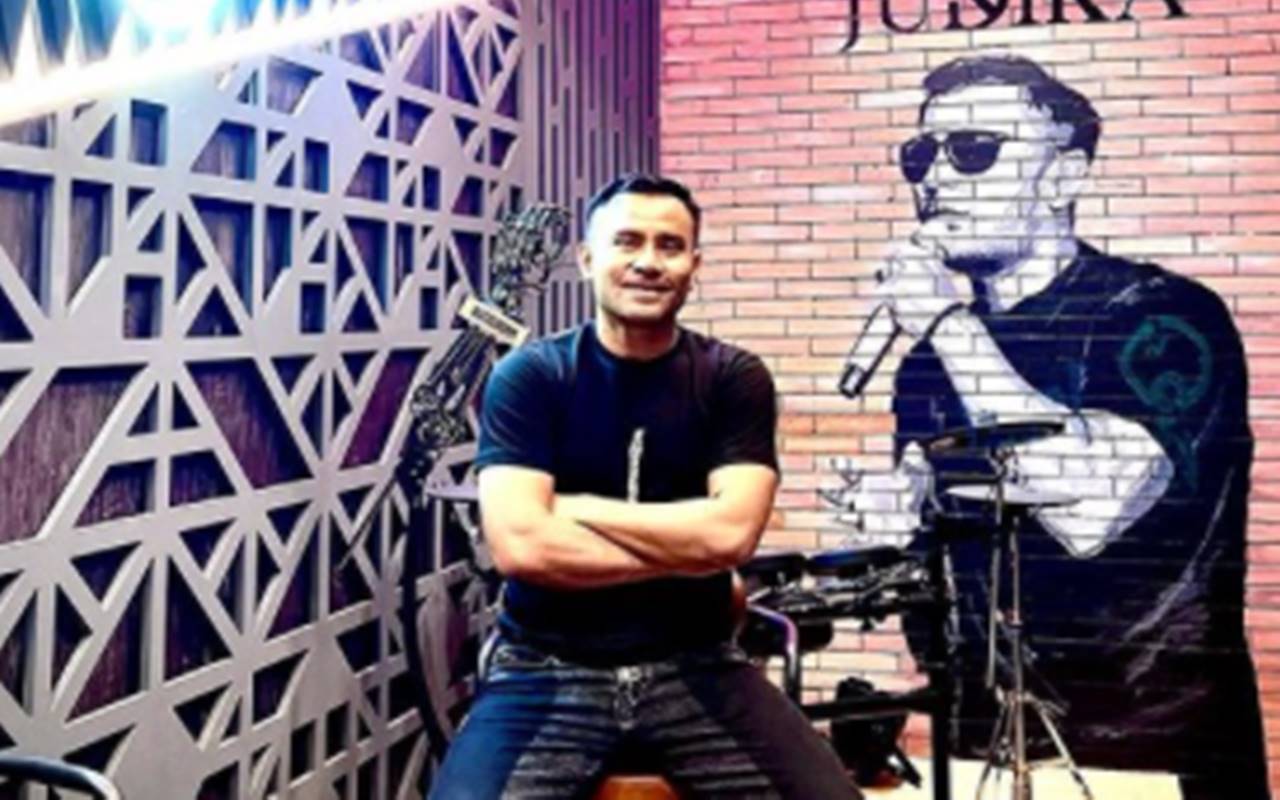Takut Jarum Suntik, Begini Tegangnya Judika Saat Persiapan Terima Vaksin Covid-19