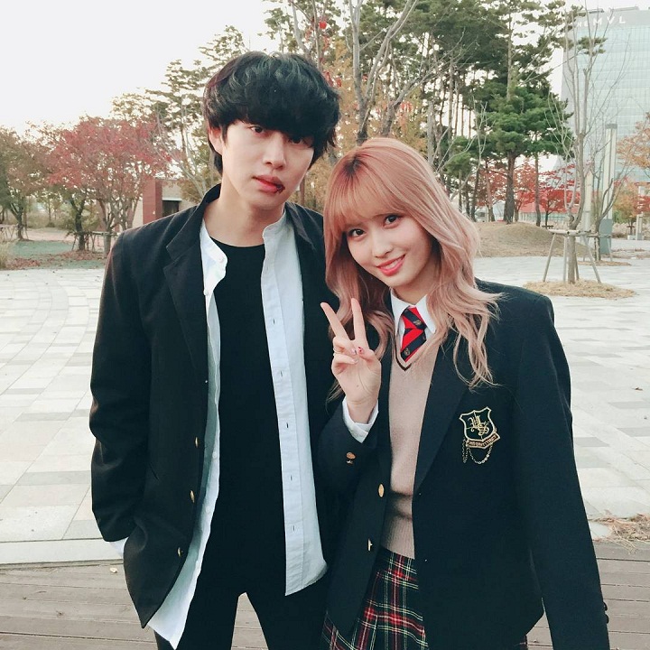 Potret momo saat tampil di MV heechul