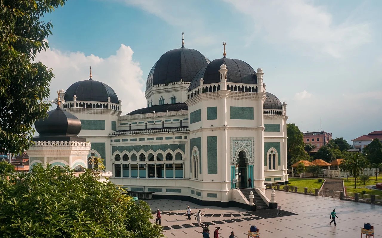 Masjid Di Jakarta Dan Bekasi Tetap Laksanakan Salat Jumat Di Tengah Penerapan PPKM Darurat 