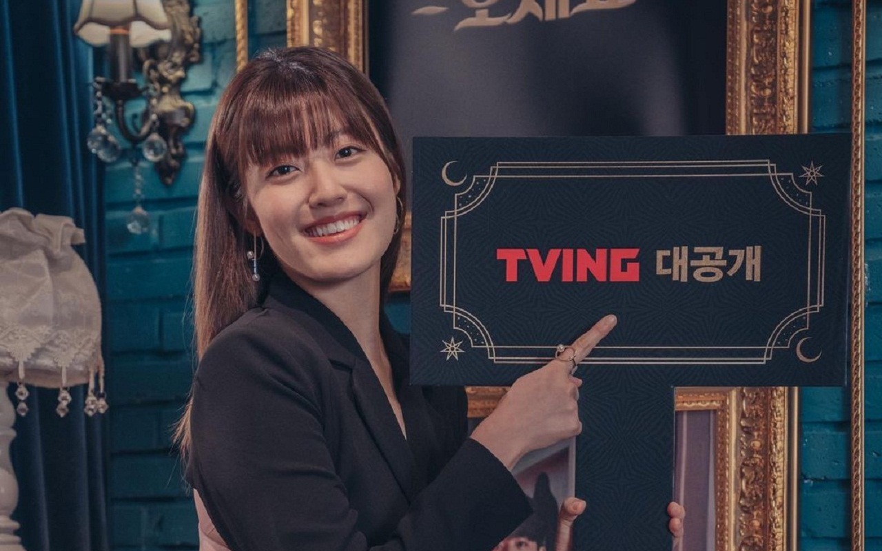 Bekerja dengan Penyihir, Nam Ji Hyun Ungkap Sisi Menarik Karakternya di 'The Witch's Diner'
