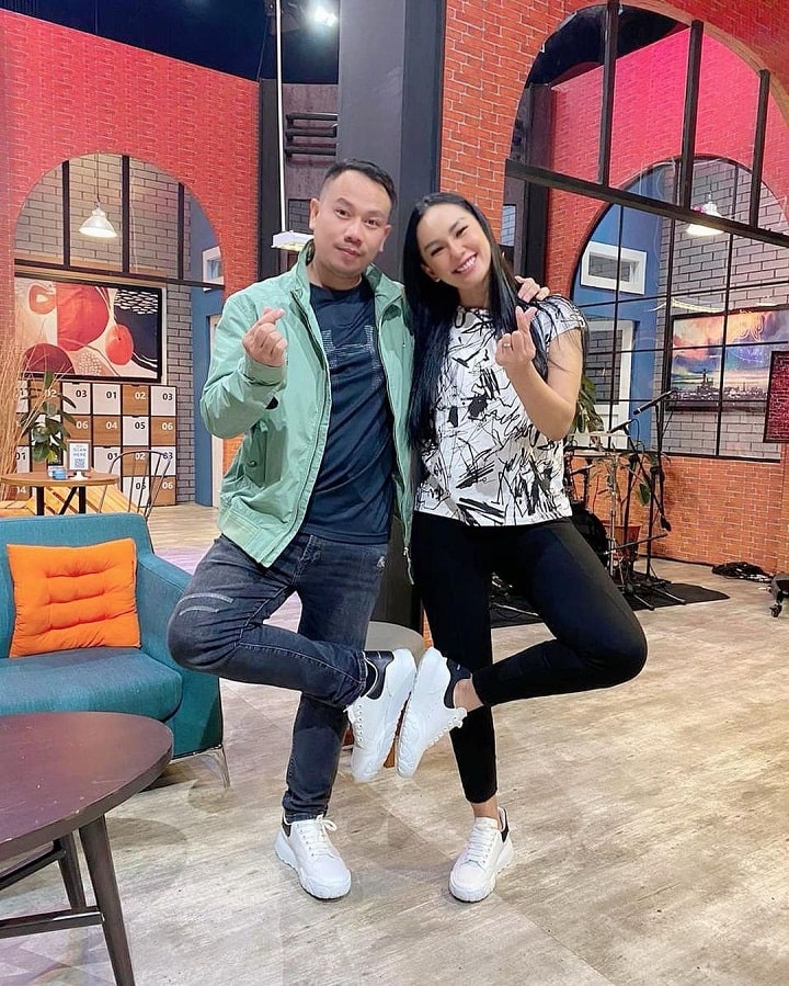 Serasi dan kompak