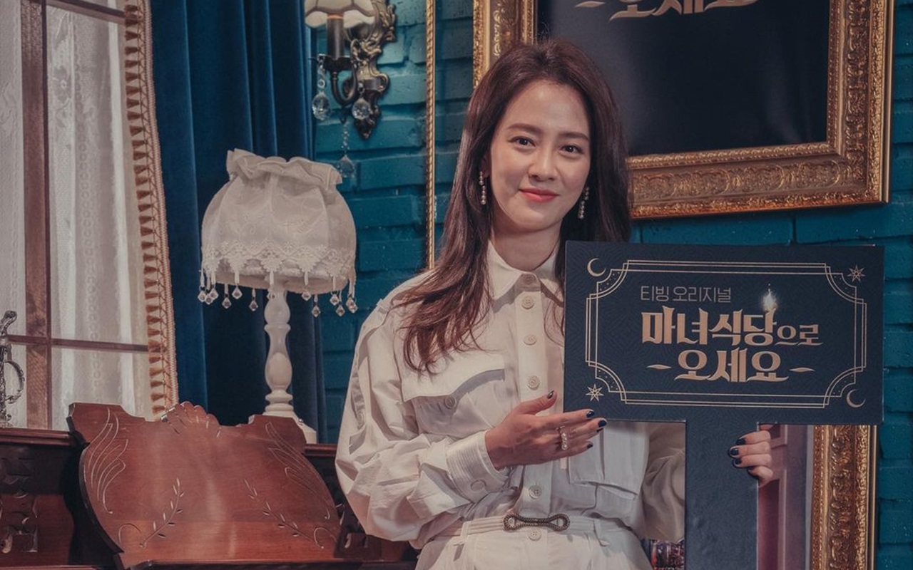 Adegan Merokok Song Ji Hyo di 'The Witch's Diner' Auto Jadi Sorotan
